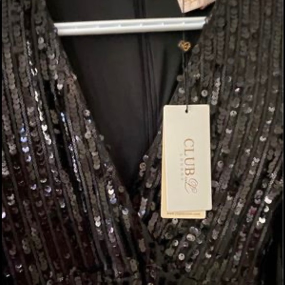 Wrap front sequin skater dress Black - Picture 4 of 5